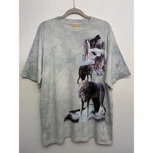 VINTAGE “THE MOUNTAIN - WOLF PACK “ TSHIRT 🐺 🏔